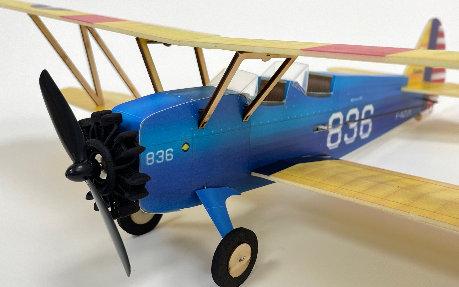 KT-Foam-RC-Flugzeug-Biplane-KITMotor-mit-einer-Spannweite-von-360-mm-im-Maszligstab-PT-17-Stearman-1986693-8